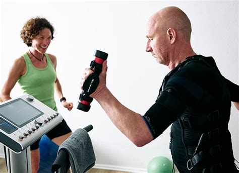 Ems training bremen.jpeg - Apr 3, 2023 · The idea is to mimic natural muscle contractions, but you’ll work a whopping 98% of your muscles in just 20 minutes, reaching around 54,000 muscle contractions — far more than you’d achieve ... 